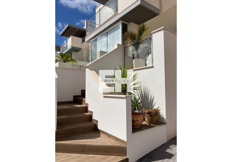 Segunda mano - Bungalow - San Miguel de Salinas - Las Colinas