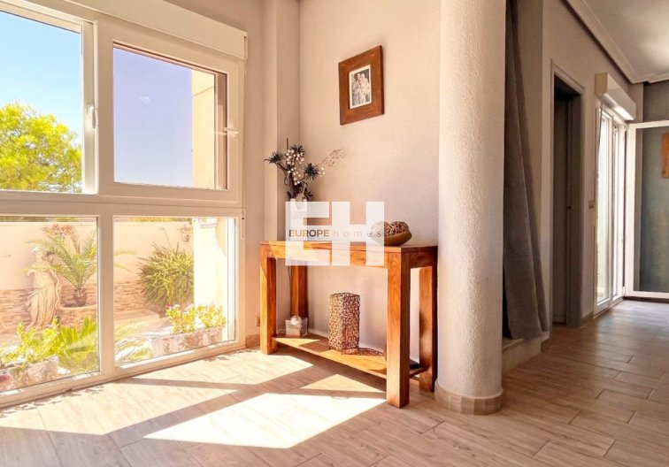 Revente - villa - Orihuela Costa - Costa Blanca