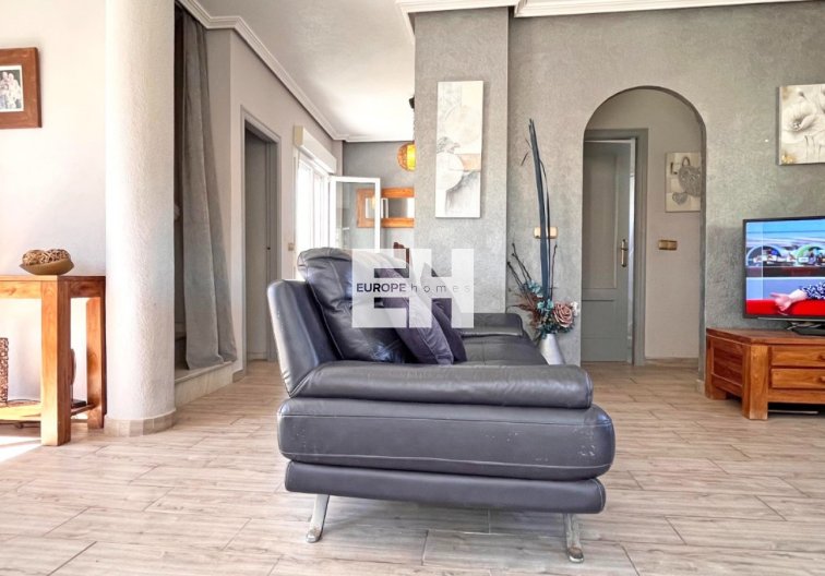 Revente - villa - Orihuela Costa - Costa Blanca