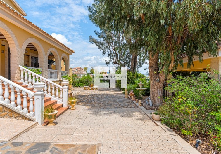 Segunda mano - villa - Jacarilla - Inland