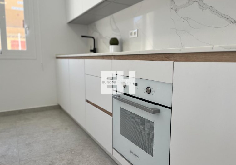 Segunda mano - Apartamento  - Torrevieja - Aguas Nuevas