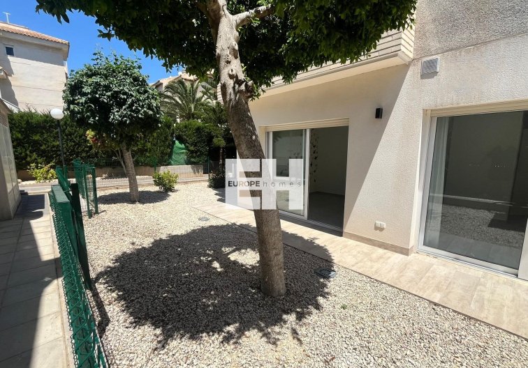 Segunda mano - Apartamento  - Torrevieja - Aguas Nuevas