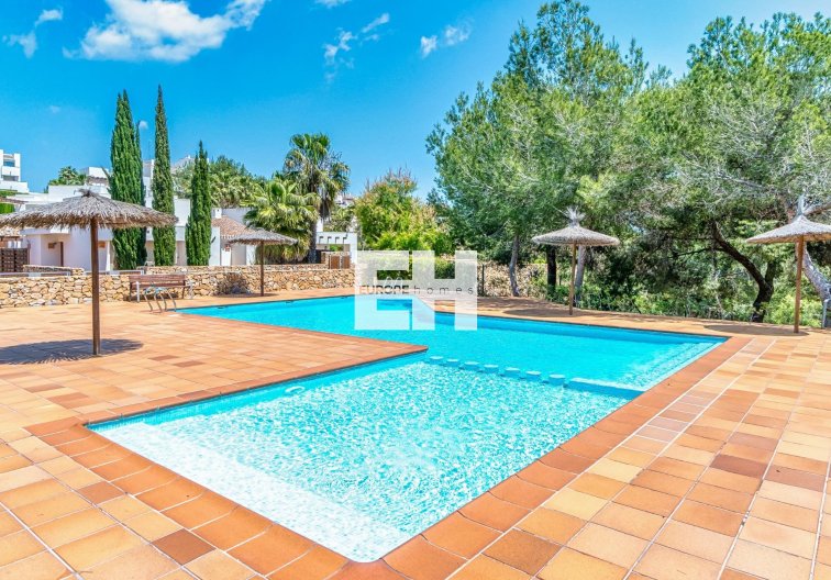 Segunda mano - villa - Orihuela - Las Colinas Golf