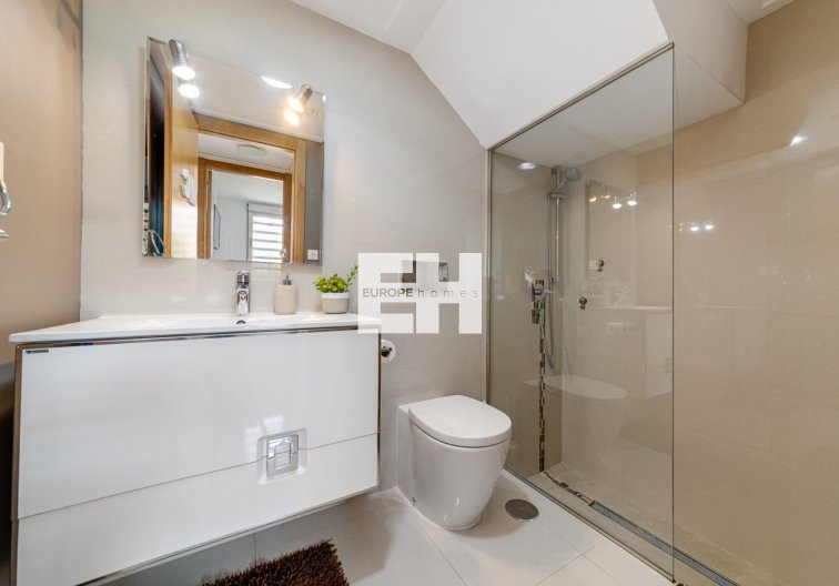 Segunda mano - town house - Torrevieja - Sector 25