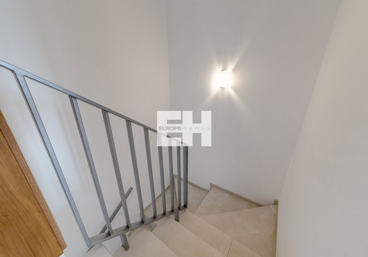 Segunda mano - town house - Torrevieja - Sector 25