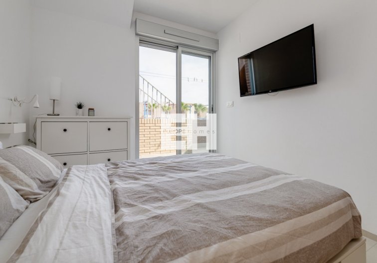 Segunda mano - town house - Torrevieja - Sector 25