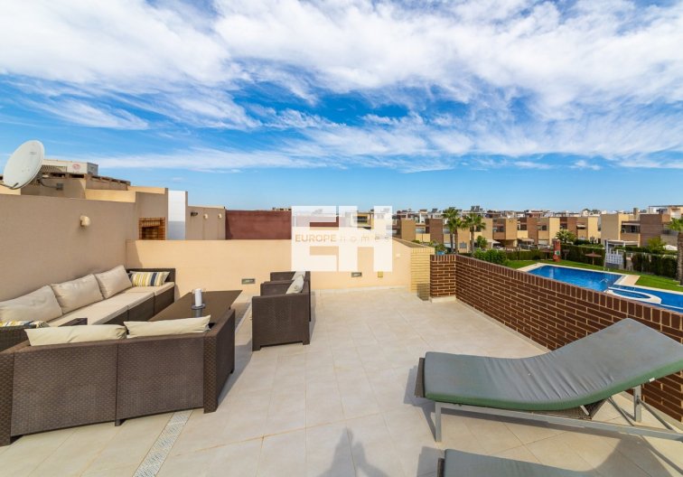 Segunda mano - town house - Torrevieja - Sector 25