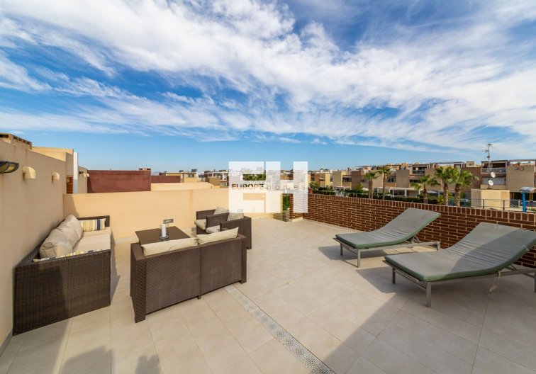 Segunda mano - town house - Torrevieja - Sector 25