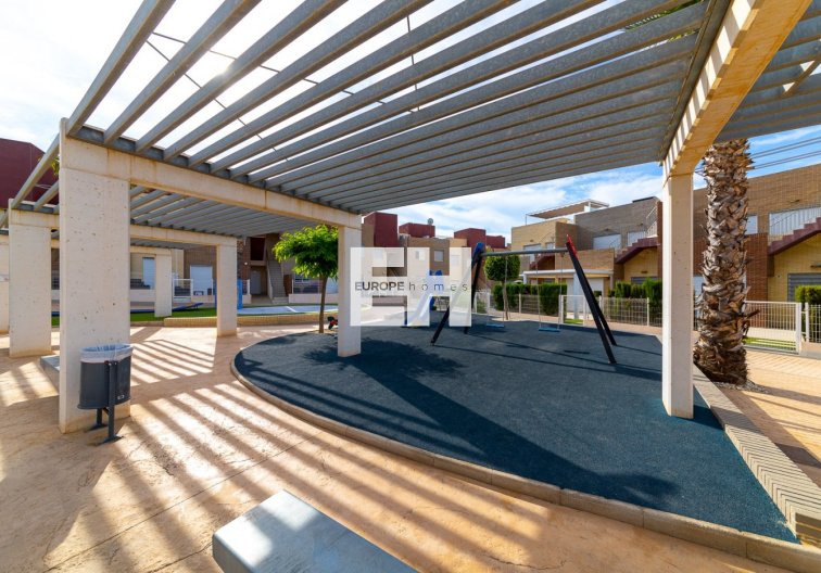 Segunda mano - town house - Torrevieja - Sector 25