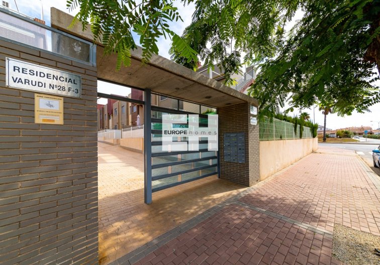 Segunda mano - town house - Torrevieja - Sector 25