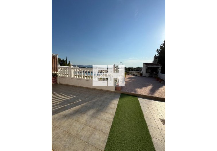 Segunda mano - villa - Albatera - Partida Lomas