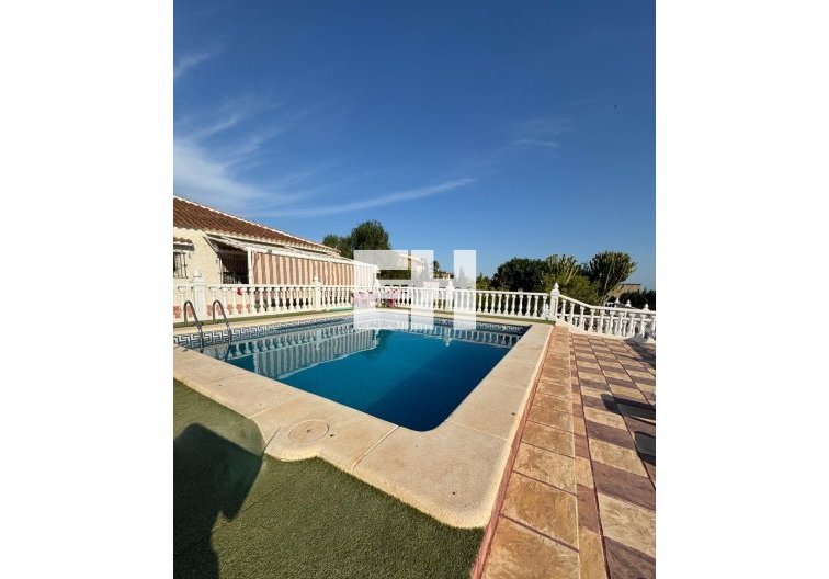 Segunda mano - villa - Albatera - Partida Lomas