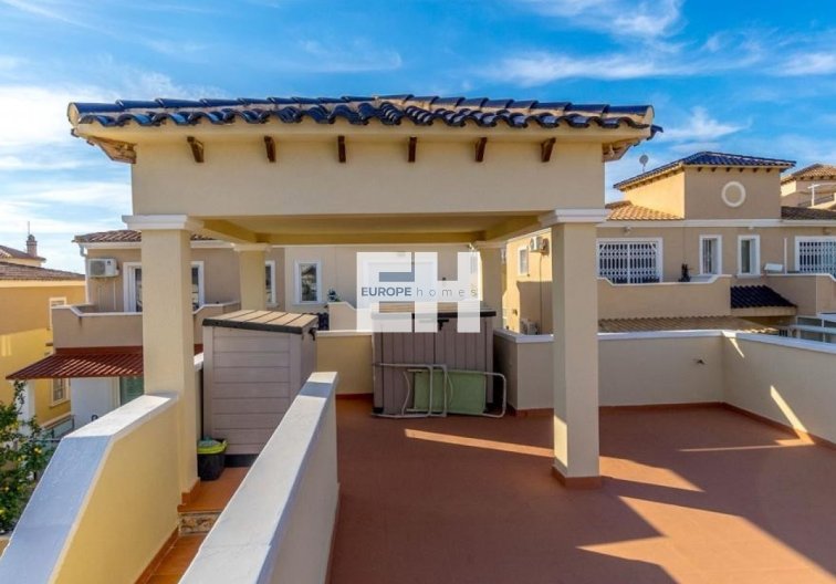 Resale - villa - Orihuela Costa - Costa Blanca