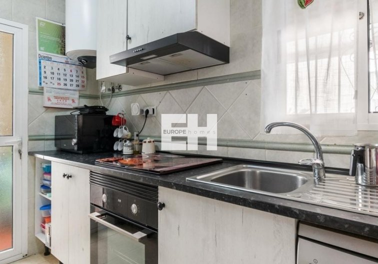 Resale - villa - Orihuela Costa - Costa Blanca