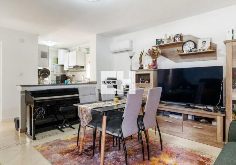 Resale - villa - Orihuela Costa - Costa Blanca