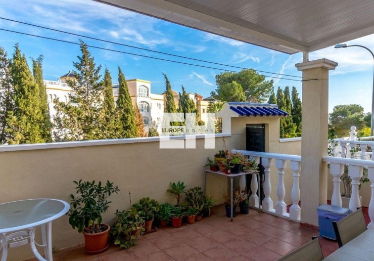 Resale - villa - Orihuela Costa - Costa Blanca