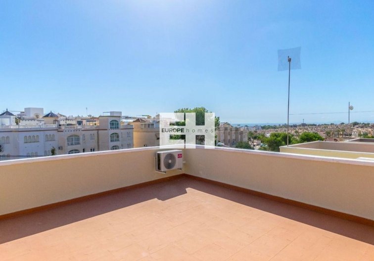 Resale - villa - Orihuela Costa - Costa Blanca