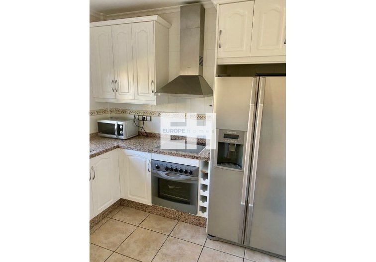 Revente - Semi Detached - Villamartin