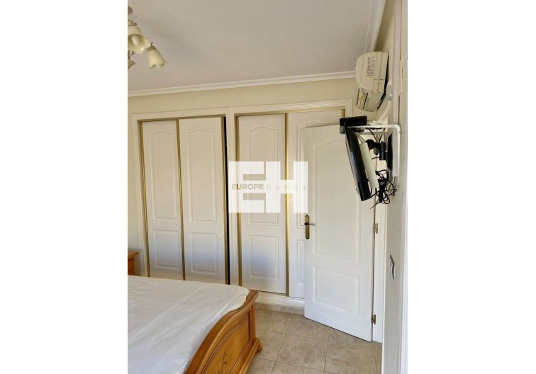 Revente - Semi Detached - Villamartin