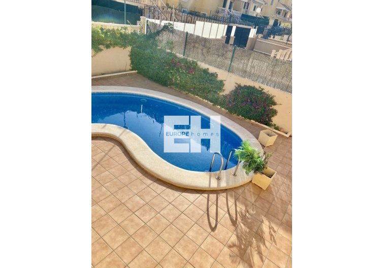 Revente - Semi Detached - Villamartin