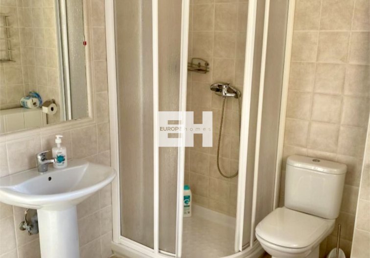 Revente - Semi Detached - Villamartin