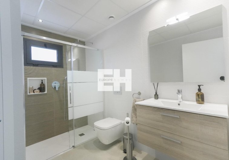 Herverkoop - villa - Dolores