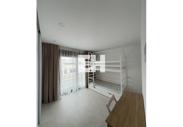 Segunda mano - villa - Benijofar