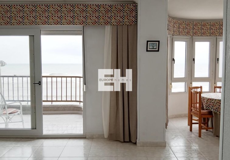 Segunda mano - Apartamento  - Torrevieja - PLAYA LOS LOCOS