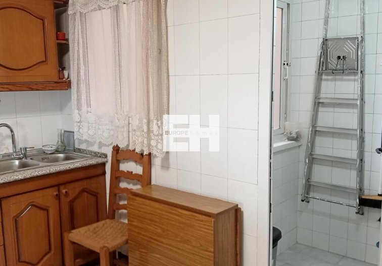 Segunda mano - Apartamento  - Torrevieja - PLAYA LOS LOCOS