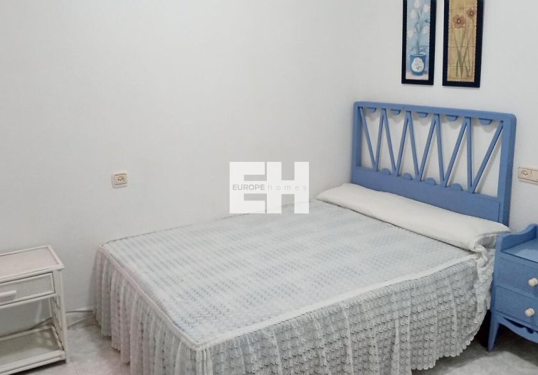 Segunda mano - Apartamento  - Torrevieja - PLAYA LOS LOCOS