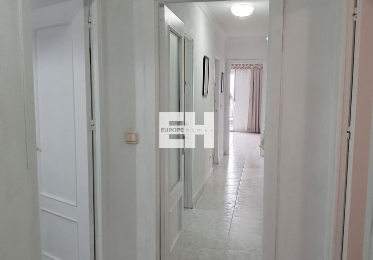 Segunda mano - Apartamento  - Torrevieja - PLAYA LOS LOCOS