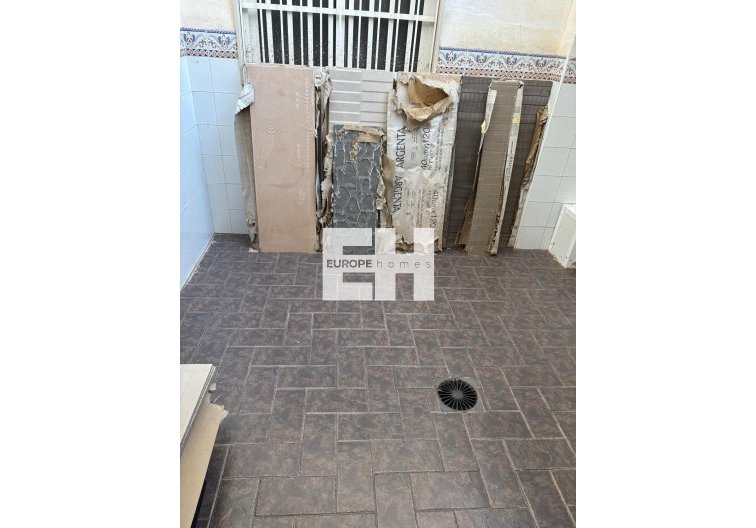 Segunda mano - Apartamento  - Torrevieja - Centro