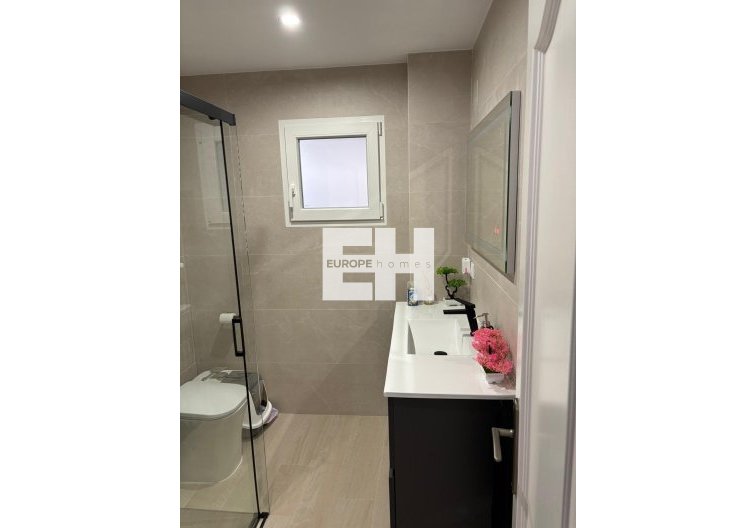 Segunda mano - Apartamento  - Torrevieja - Centro