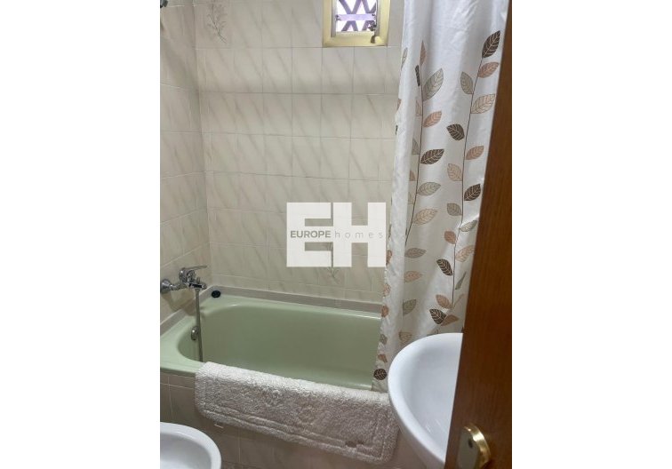 Segunda mano - Apartamento  - Torrevieja - Centro