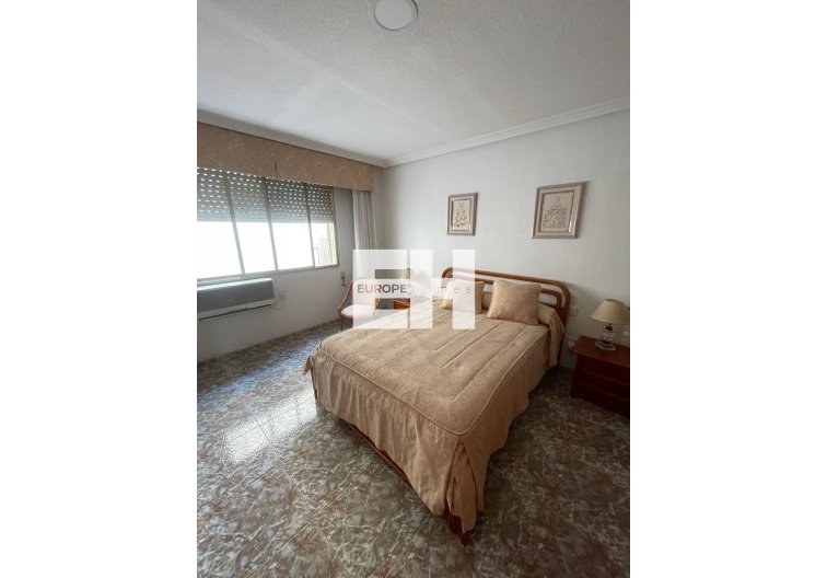 Segunda mano - Apartamento  - Torrevieja - Centro