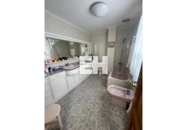 Segunda mano - Apartamento  - Torrevieja - Centro