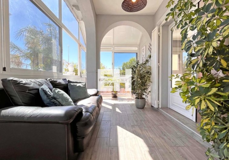 Revente - villa - La Zenia - Costa Blanca