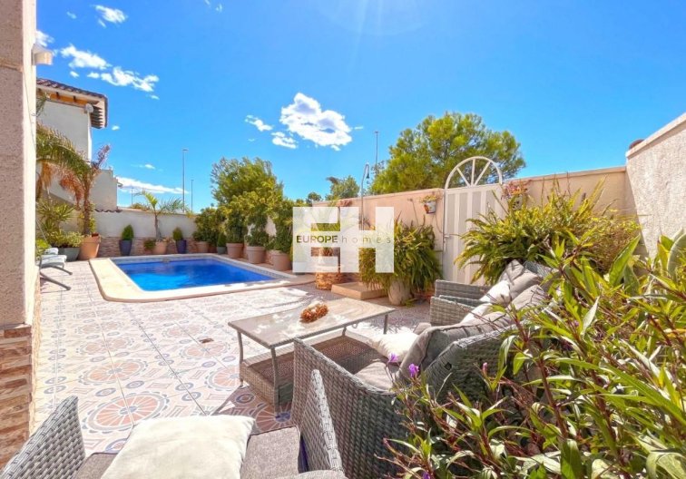 Revente - villa - La Zenia - Costa Blanca