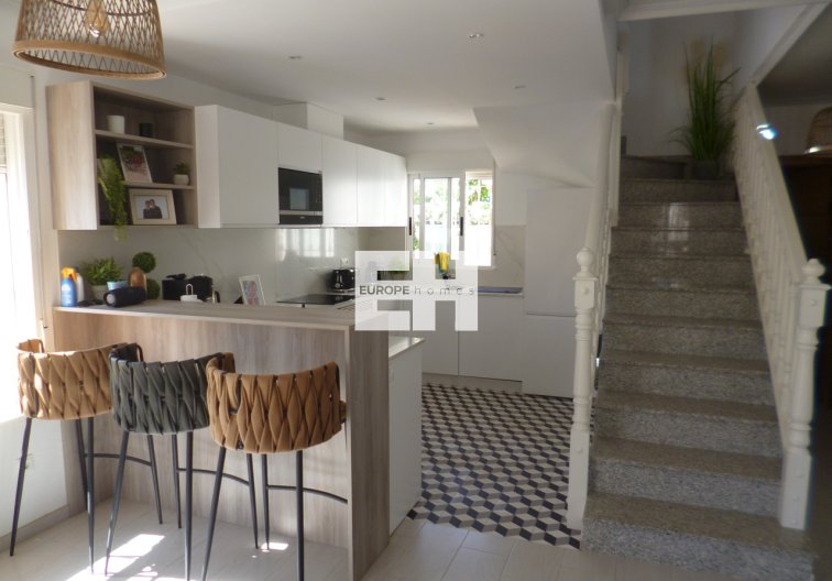 Segunda mano - villa - Pilar de la Horadada - Costa Blanca