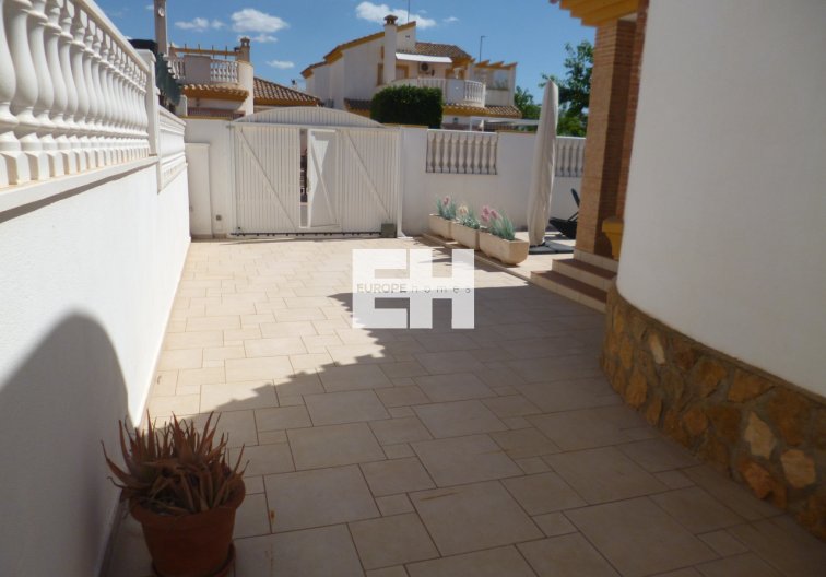 Segunda mano - villa - Pilar de la Horadada - Costa Blanca