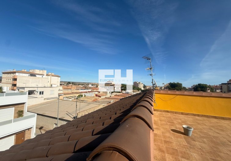 Herverkoop - town house - Avileses