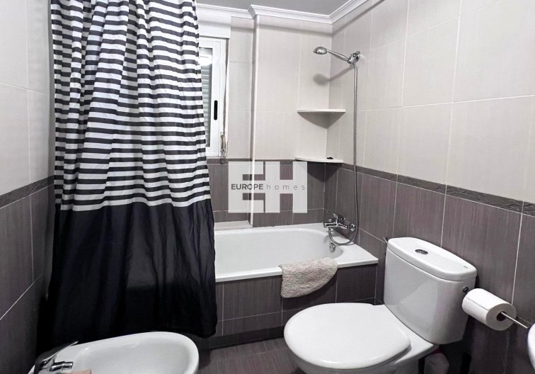 Segunda mano - Apartamento  - Torrevieja - Playa de los Locos