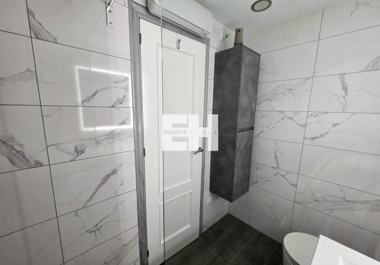 Segunda mano - Apartamento  - Vistabella Golf Entre Naranjos - Inland