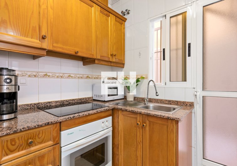 Segunda mano - Apartamento  - Torrevieja - Parque De Las Naciones