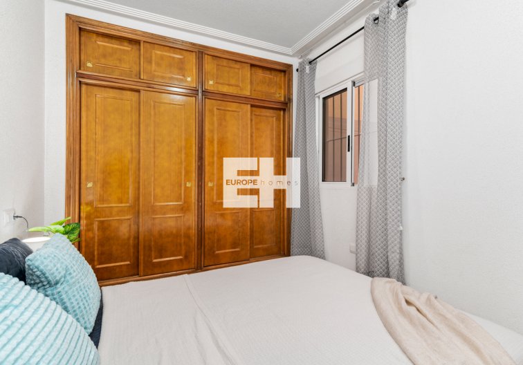 Segunda mano - Apartamento  - Torrevieja - Parque De Las Naciones