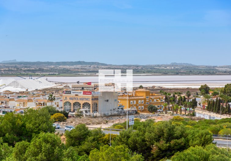 Segunda mano - Apartamento  - Torrevieja - Parque De Las Naciones