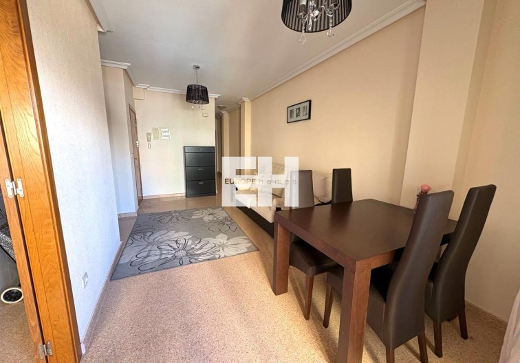 Segunda mano - Apartamento  - Torrevieja - Centro