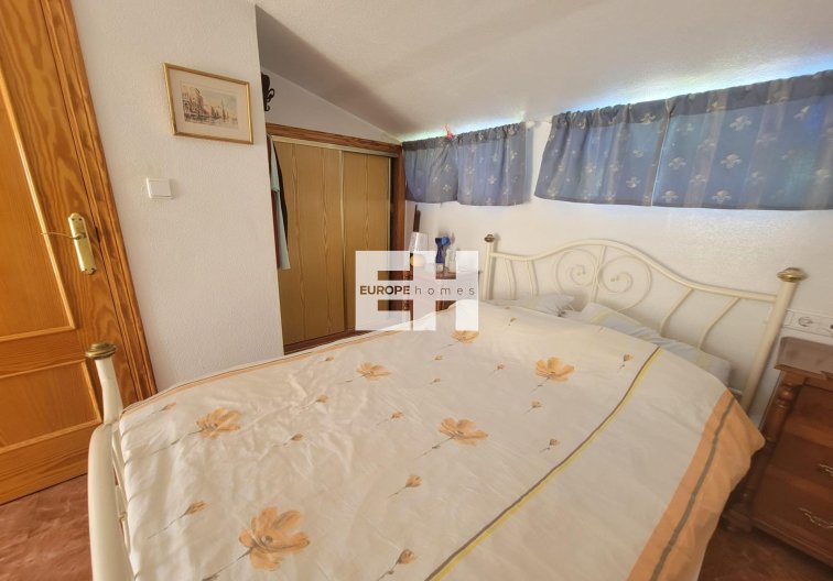 Segunda mano - town house - Orihuela Costa - Playa Flamenca