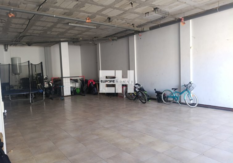 Segunda mano - town house - Roldan - Inland