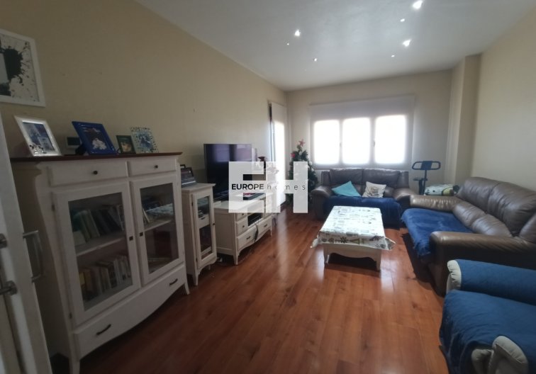 Segunda mano - town house - Roldan - Inland